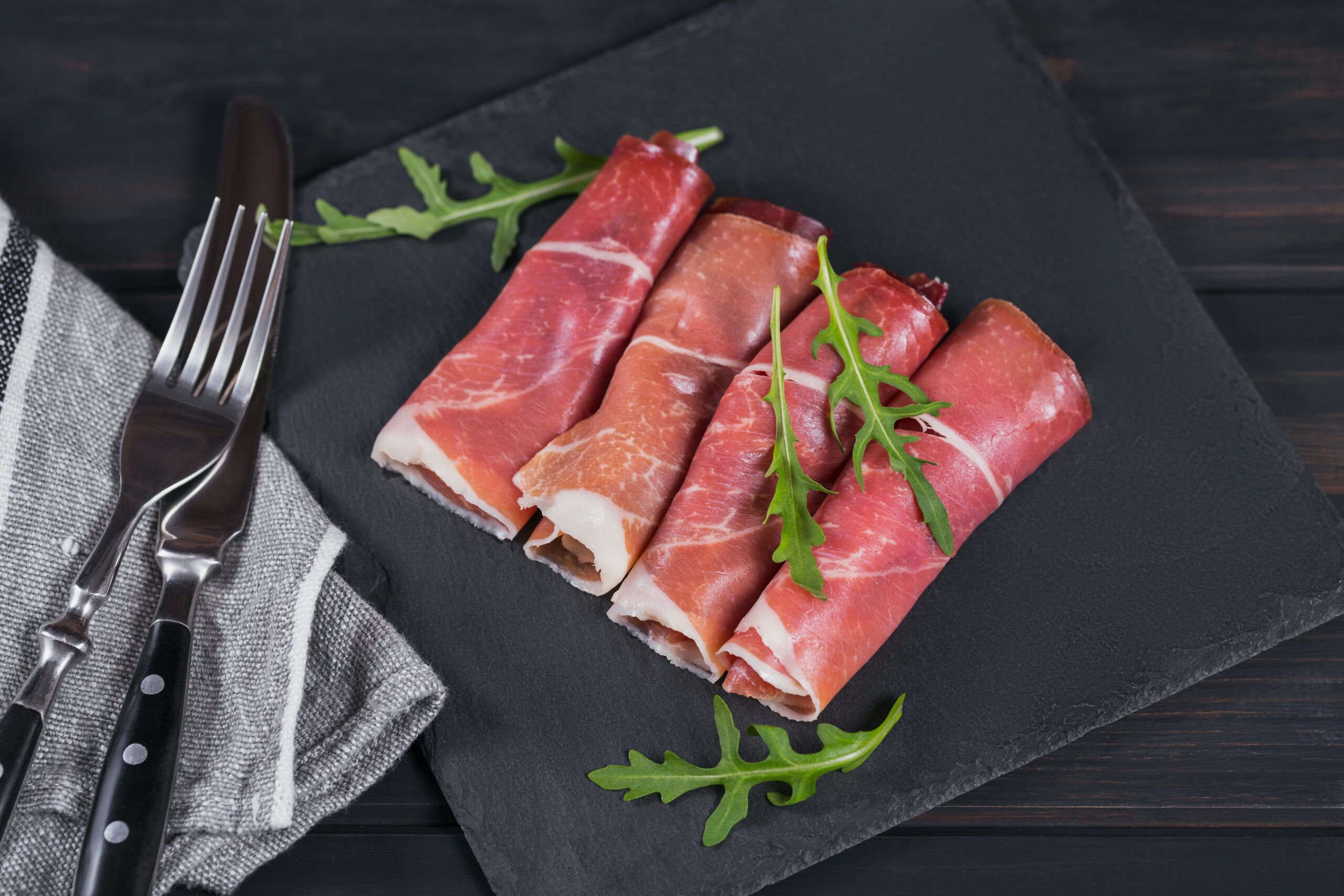Involtini Freschi di Crudo, Rucola e Mozzarella Fior di Latte Piaceri Italiani