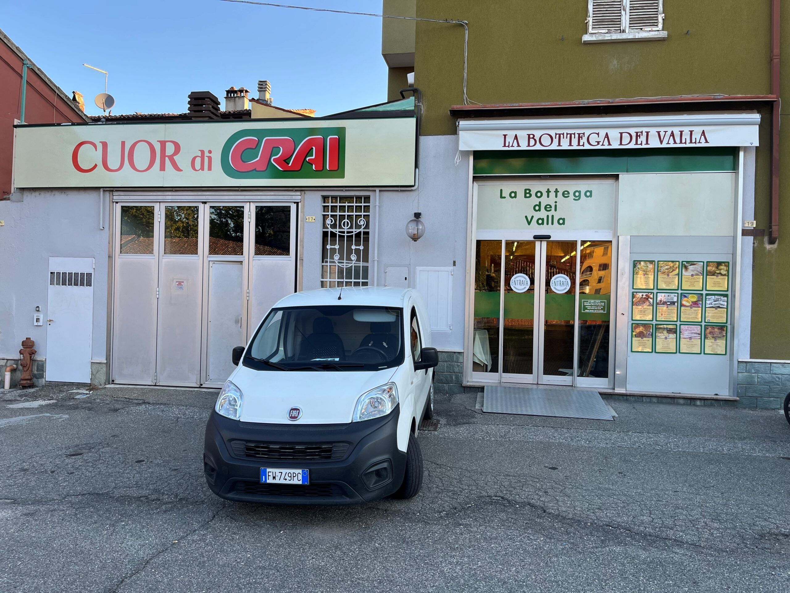 Esterno negozio: 47308 – LA BOTTEGA DEI VALLA SRL