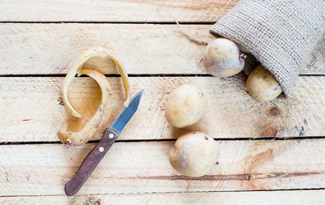 Come utilizzare le bucce di patate