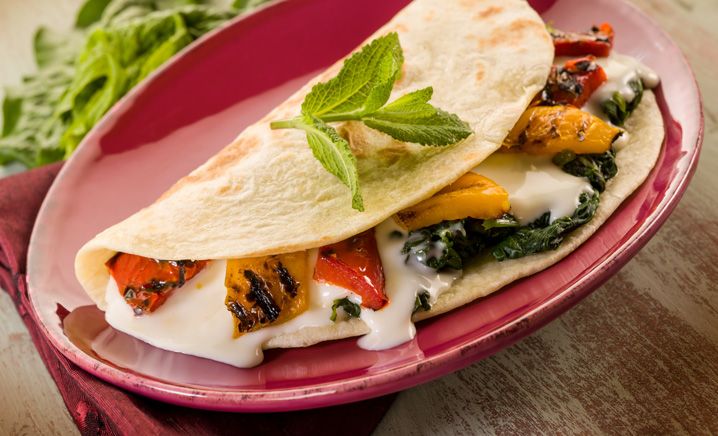 Piadina con crescenza e verdure grigliate